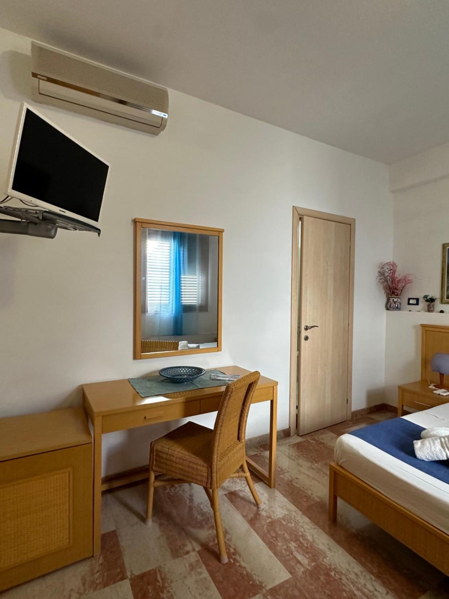 Isoladelmiele Hotel Marettimo Luaran gambar